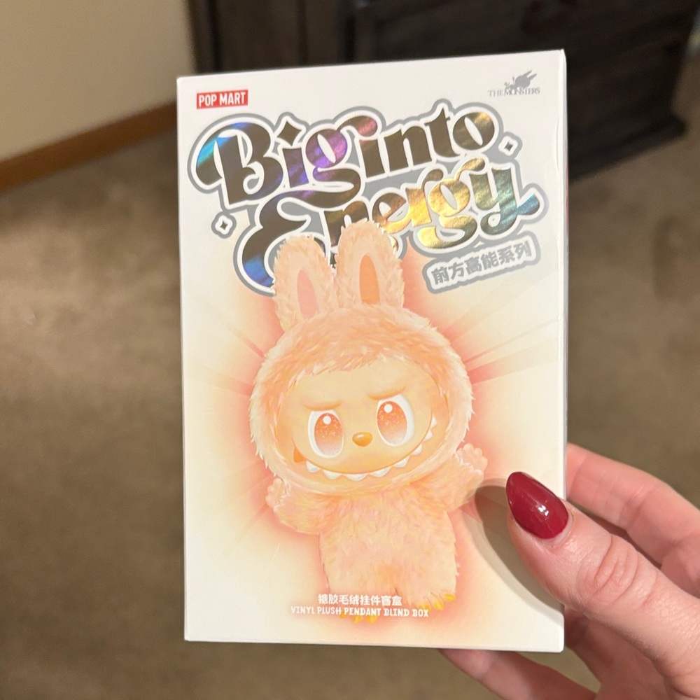 Pop Mart Big into Energy HAPPINESS